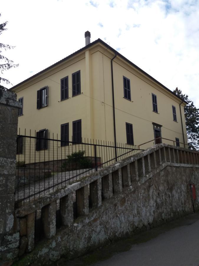 Ostello Ortensi Farnese エクステリア 写真